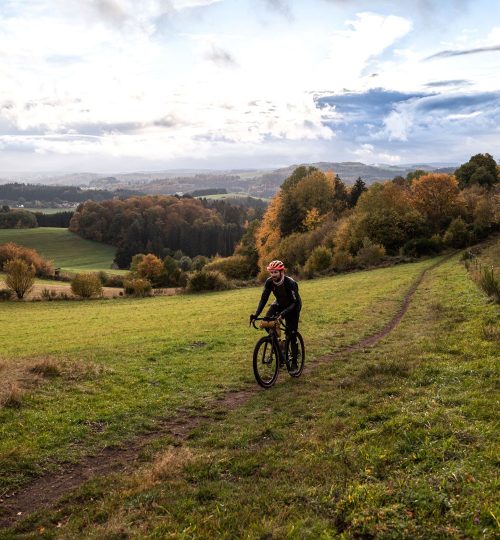 1920x1080_focus-gravelbike